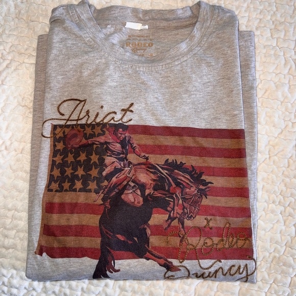 Ariat x Rodeo Quincy Rodeo Flag Tee - Picture 2 of 6
